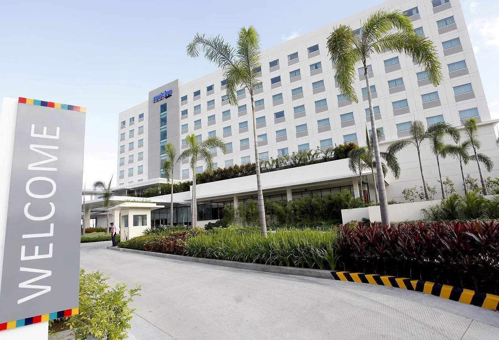 Park Inn By Radisson Davao 4*,