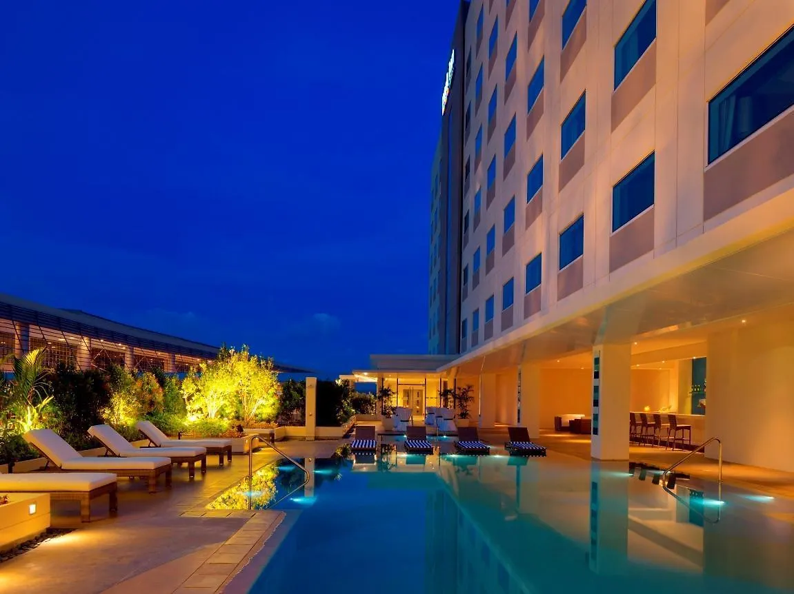 Park Inn By Radisson Davao 4*,
